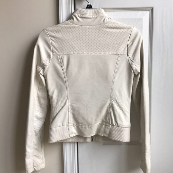 SOLD American Rag white leather motojacket XS - Picture 3 of 4